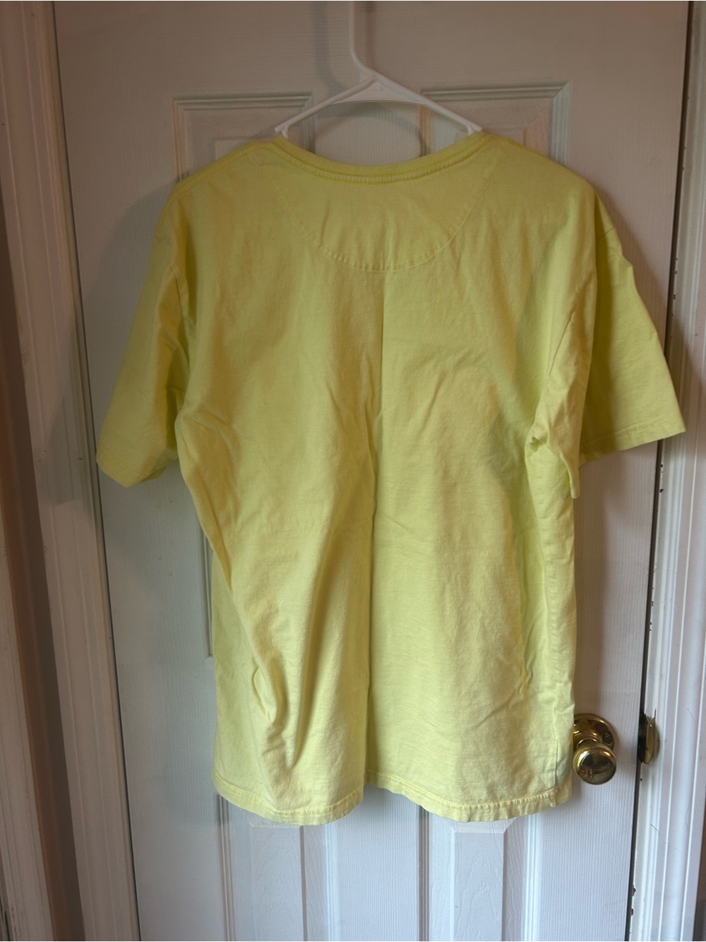 Lacoste Yellow Crewneck T-Shirt with Green Croc Logo - Picture 2 of 3
